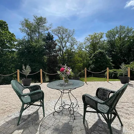 Zamecka Stodola - Cerveny Hradek U Sedlcan Tatil Evi *